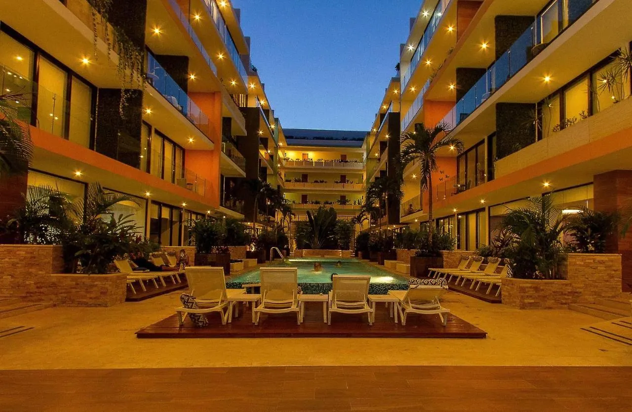 Studio Close To 5Th Av. W/ Amazing Roof Pool View, Gym, Spa And More! Playa del Carmen